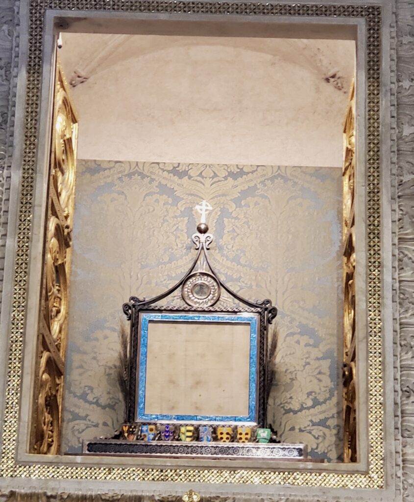Bolsena cloth